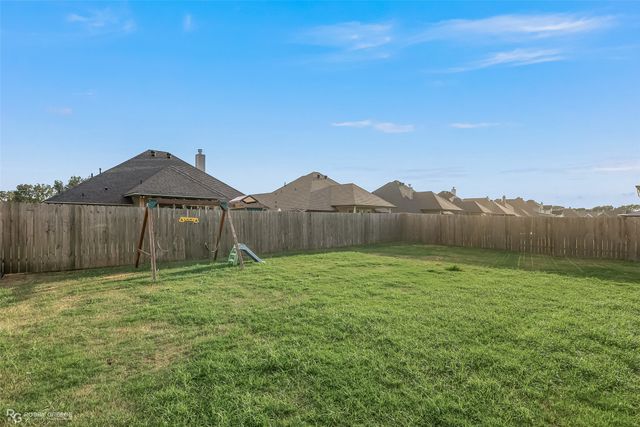 617 Labarre Lane, Bossier City, LA 71111
