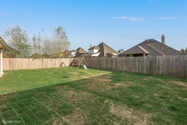 617 Labarre Lane, Bossier City, LA 71111