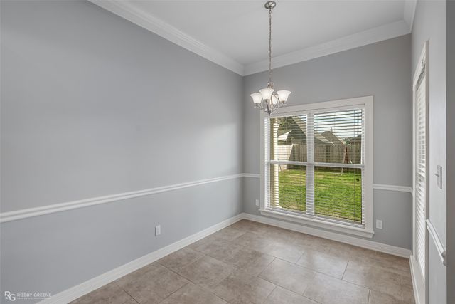 617 Labarre Lane, Bossier City, LA 71111