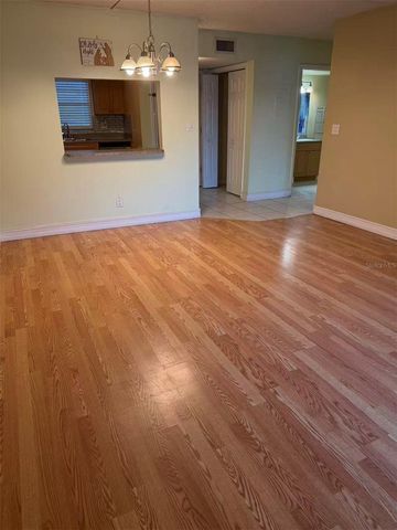 2830 SOMERSET PARK DRIVE 202, Tampa, FL 33613