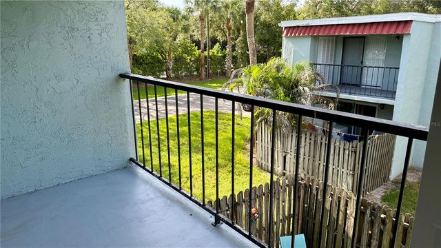 2830 SOMERSET PARK DRIVE 202, Tampa, FL 33613