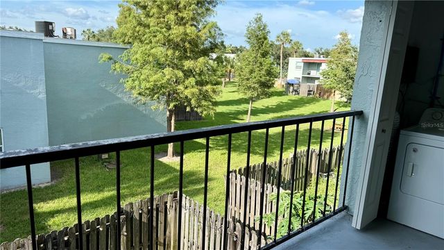 2830 SOMERSET PARK DRIVE 202, Tampa, FL 33613