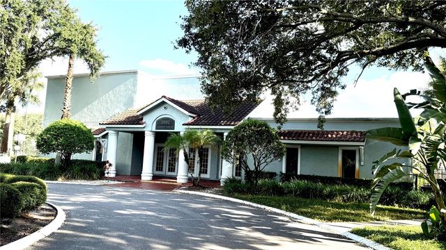 2830 SOMERSET PARK DRIVE 202, Tampa, FL 33613