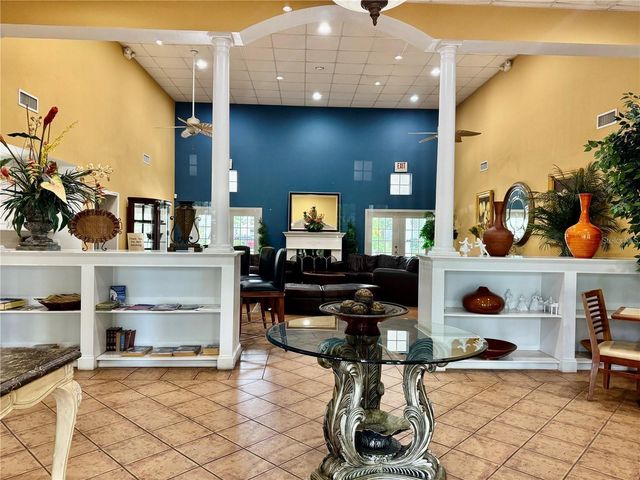 2830 SOMERSET PARK DRIVE 202, Tampa, FL 33613