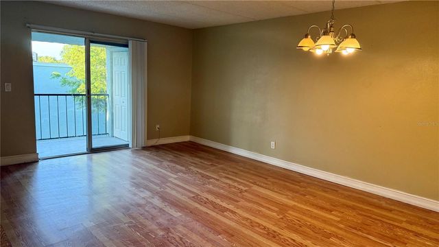 2830 SOMERSET PARK DRIVE 202, Tampa, FL 33613