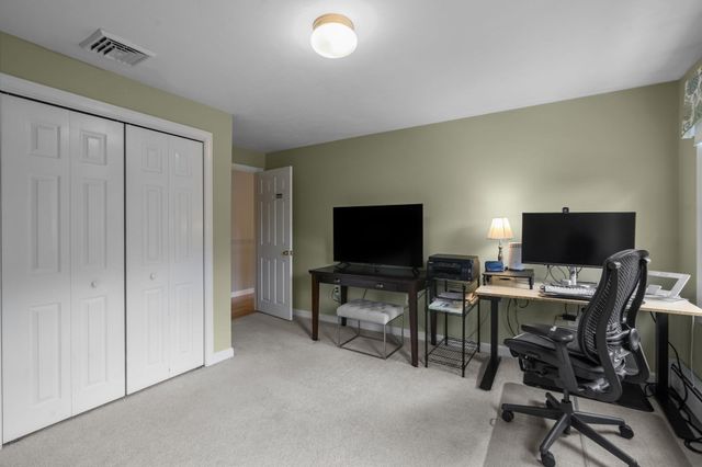 29 Townline Rd, Franklin, MA 02038