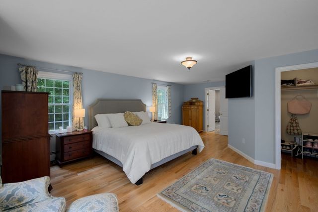 29 Townline Rd, Franklin, MA 02038