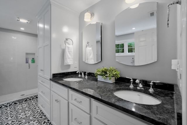 29 Townline Rd, Franklin, MA 02038