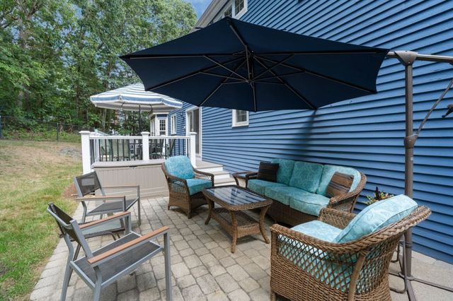 29 Townline Rd, Franklin, MA 02038