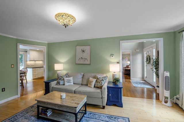 29 Townline Rd, Franklin, MA 02038