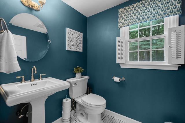 29 Townline Rd, Franklin, MA 02038