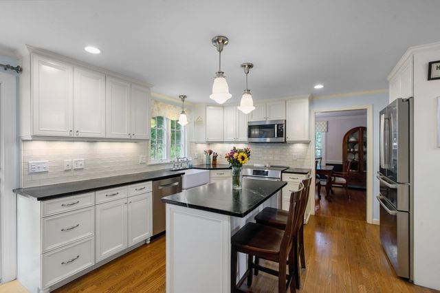 29 Townline Rd, Franklin, MA 02038