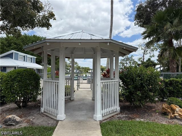 3334 Timberwood CIR, Naples, FL 34105