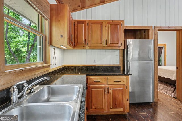 220A Brookwood Lane, Clarkesville, GA 30523