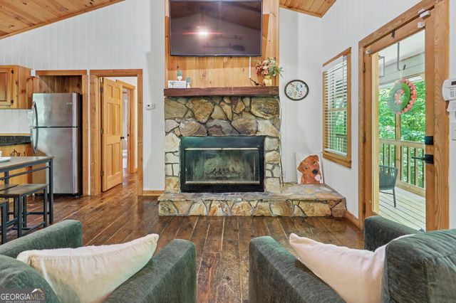 220A Brookwood Lane, Clarkesville, GA 30523