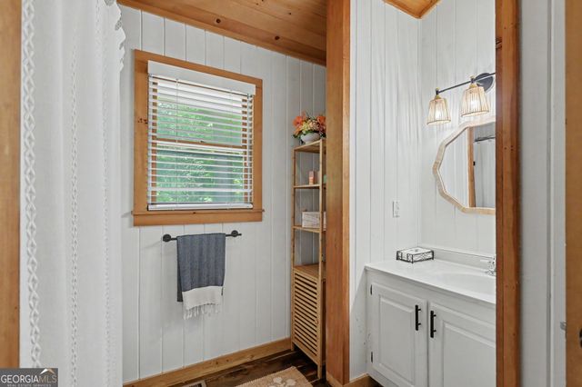 220A Brookwood Lane, Clarkesville, GA 30523