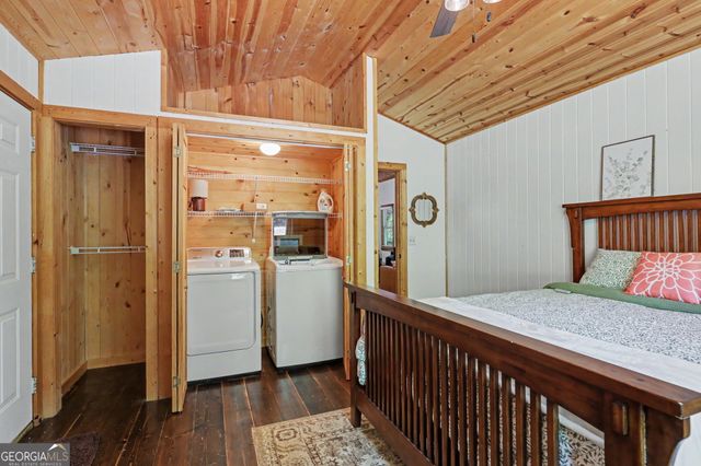 220A Brookwood Lane, Clarkesville, GA 30523