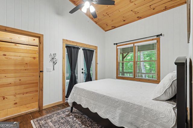 220A Brookwood Lane, Clarkesville, GA 30523