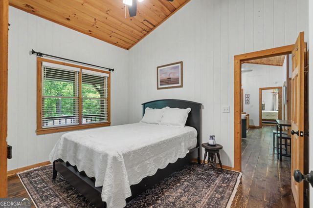 220A Brookwood Lane, Clarkesville, GA 30523