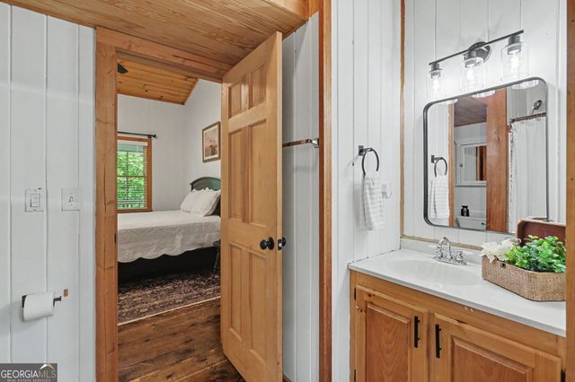 220A Brookwood Lane, Clarkesville, GA 30523