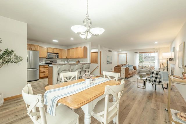 406 Bay Hill Drive, Madison, WI 53717