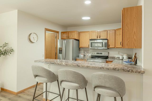 406 Bay Hill Drive, Madison, WI 53717