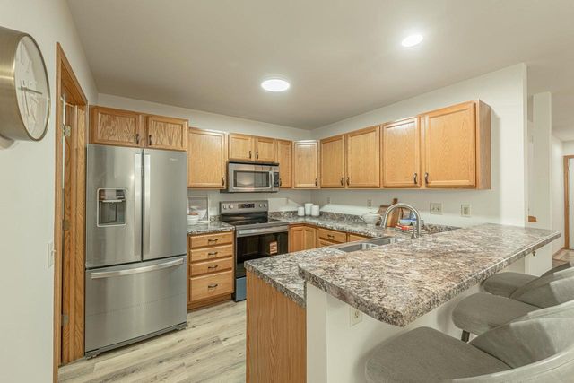 406 Bay Hill Drive, Madison, WI 53717