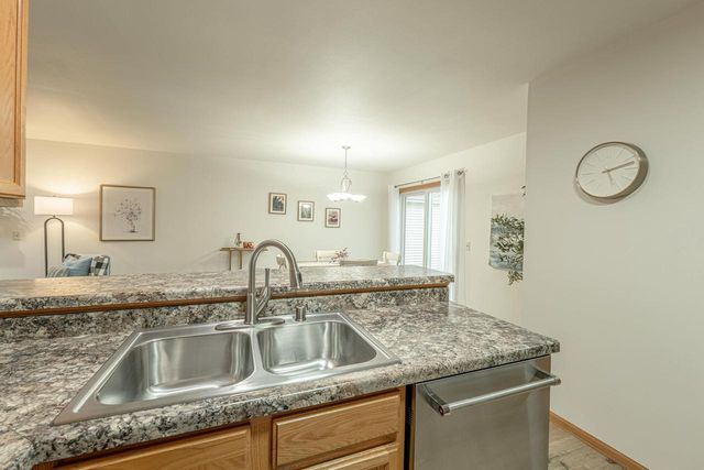 406 Bay Hill Drive, Madison, WI 53717