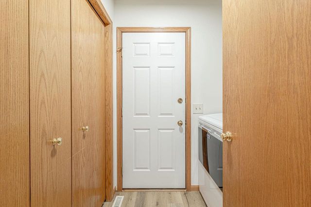 406 Bay Hill Drive, Madison, WI 53717