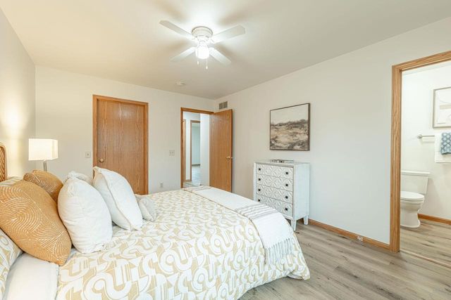 406 Bay Hill Drive, Madison, WI 53717