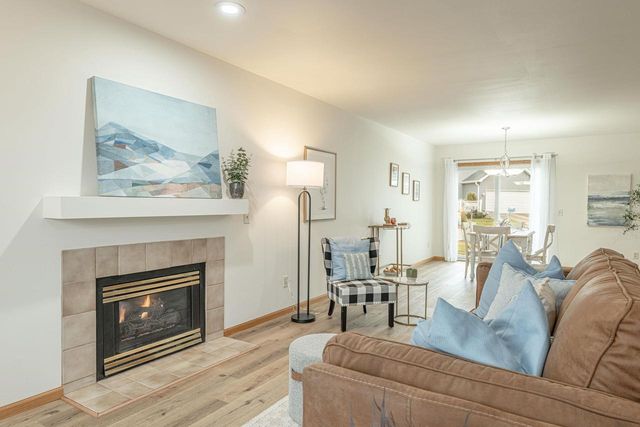 406 Bay Hill Drive, Madison, WI 53717