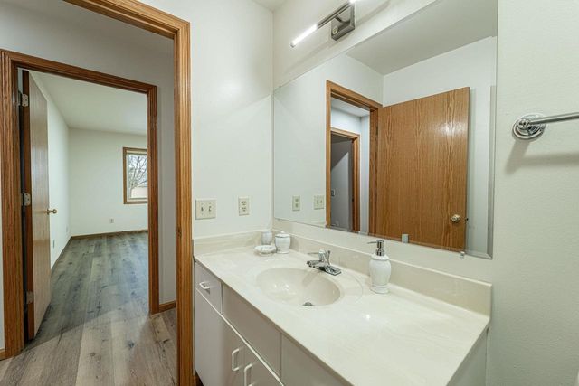 406 Bay Hill Drive, Madison, WI 53717