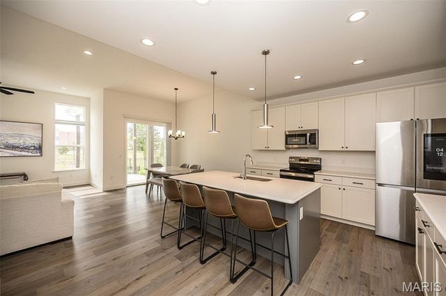 325 Gailin Drive, Lake St Louis, MO 63367