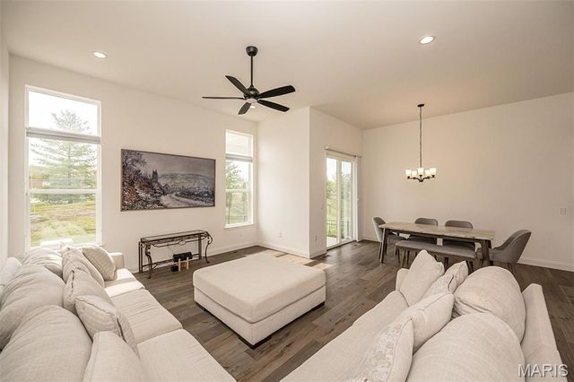 325 Gailin Drive, Lake St Louis, MO 63367