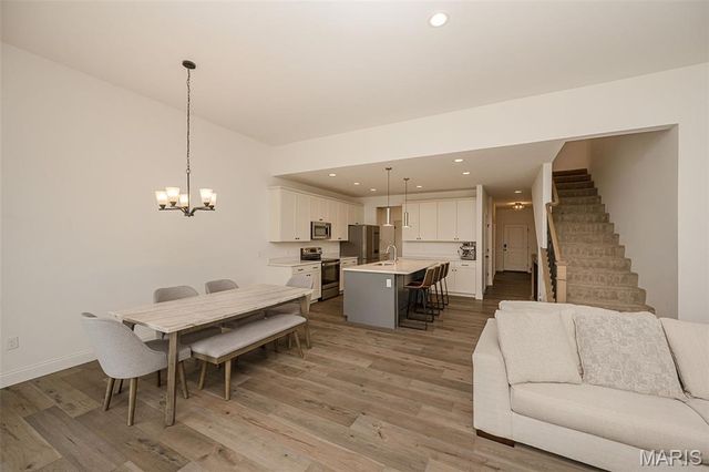 325 Gailin Drive, Lake St Louis, MO 63367