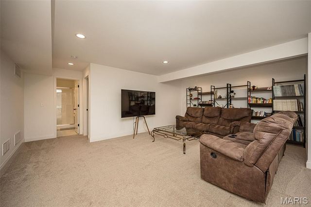 325 Gailin Drive, Lake St Louis, MO 63367