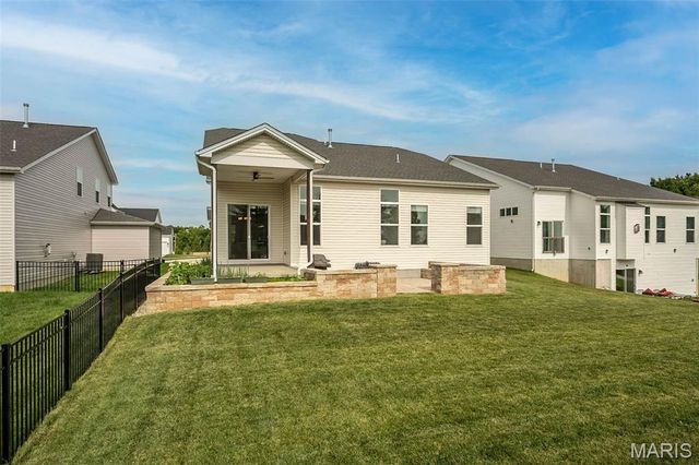 325 Gailin Drive, Lake St Louis, MO 63367