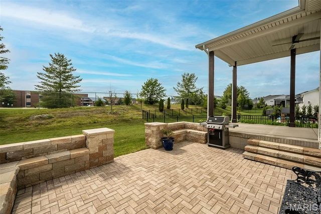 325 Gailin Drive, Lake St Louis, MO 63367