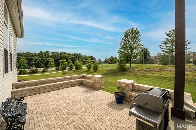 325 Gailin Drive, Lake St Louis, MO 63367