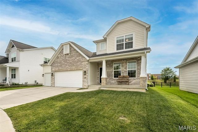 325 Gailin Drive, Lake St Louis, MO 63367