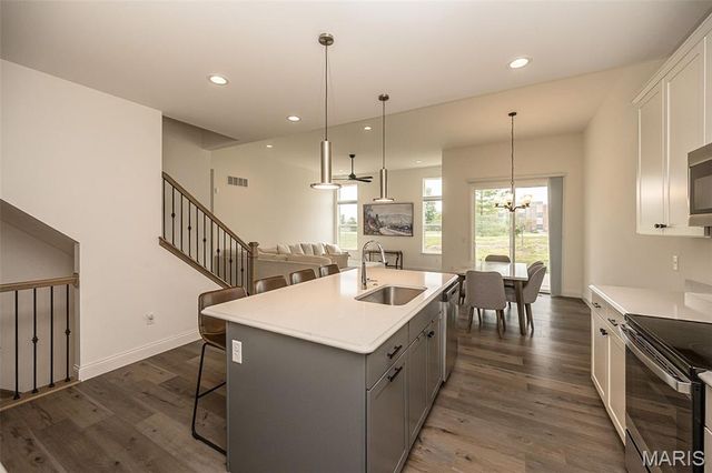 325 Gailin Drive, Lake St Louis, MO 63367
