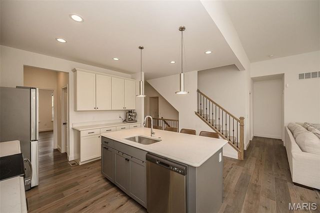 325 Gailin Drive, Lake St Louis, MO 63367