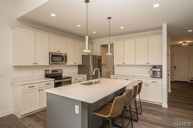 325 Gailin Drive, Lake St Louis, MO 63367