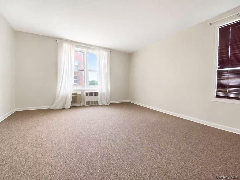 14430 Sanford Avenue 5B, Flushing, NY 11355 — photo 4