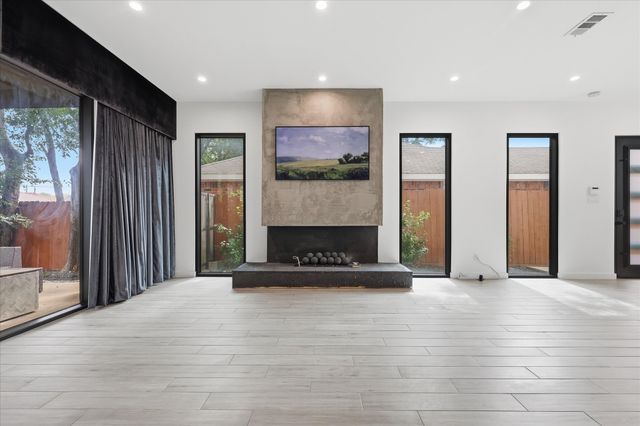 2021 Dennison Street, Dallas, TX 75212