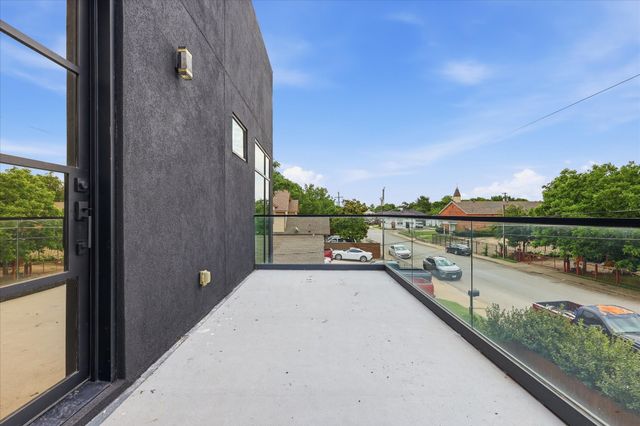 2021 Dennison Street, Dallas, TX 75212