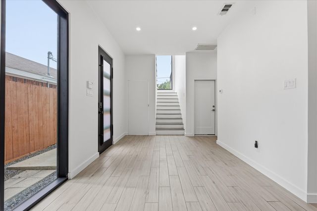 2021 Dennison Street, Dallas, TX 75212
