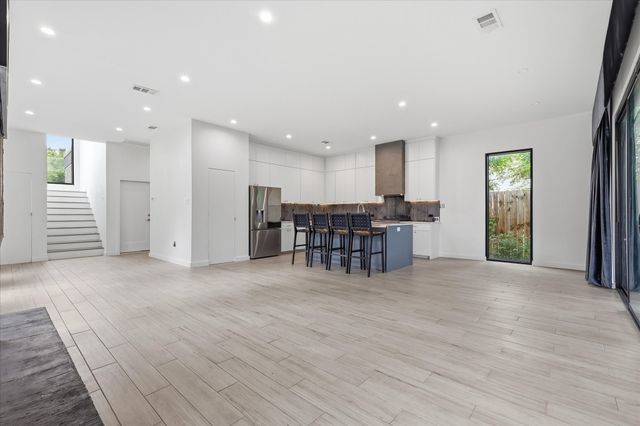 2021 Dennison Street, Dallas, TX 75212