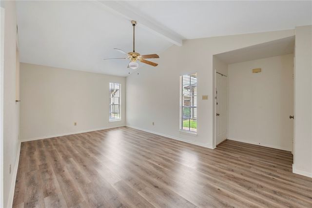 2100 Windsor 28, Bryan, TX 77802