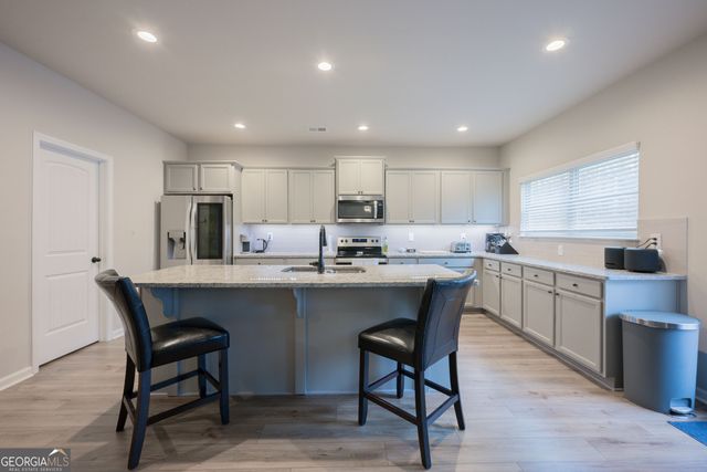 10155 Cormac Street, Jonesboro, GA 30238